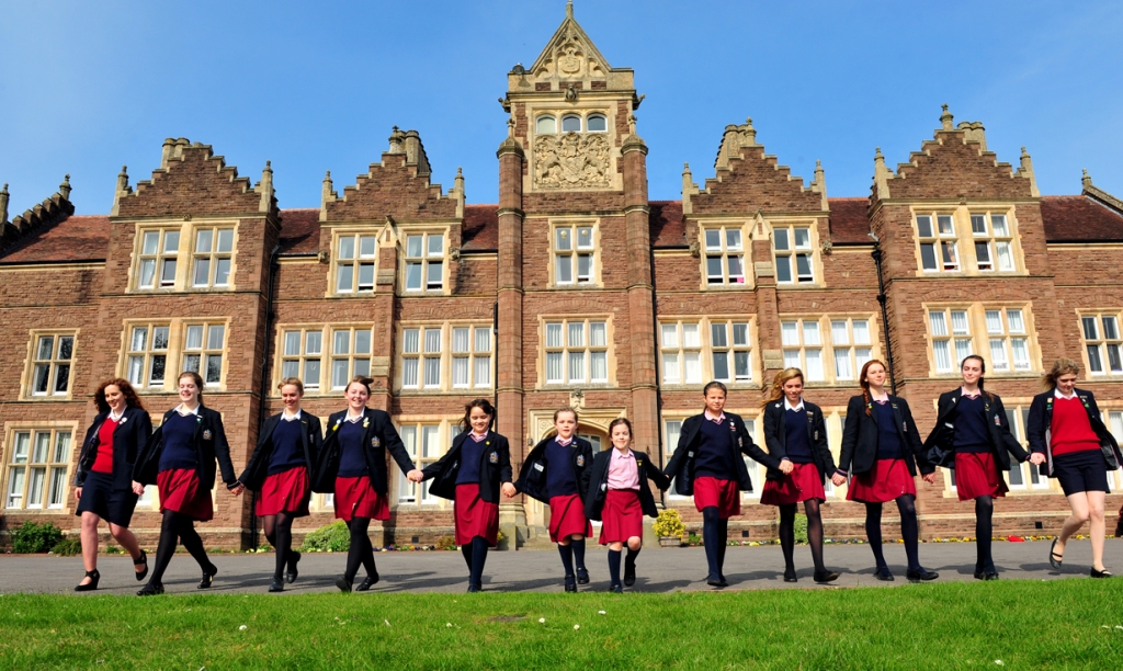 Exploring the Benefits of Independent School Education